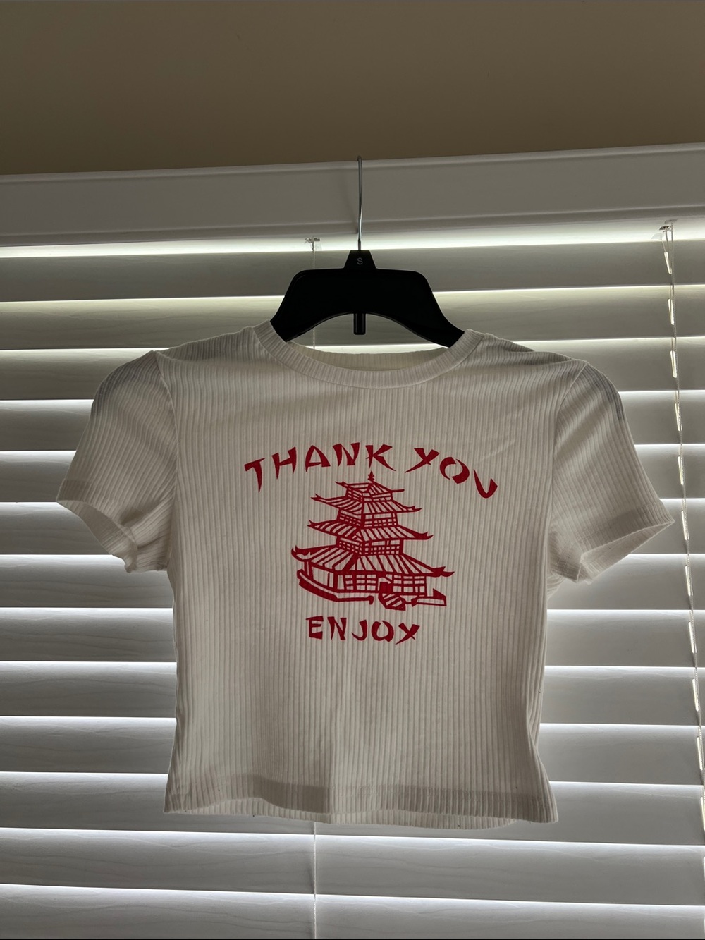 White Ribbed Crop Top with Red Pagoda Graphic Size XS